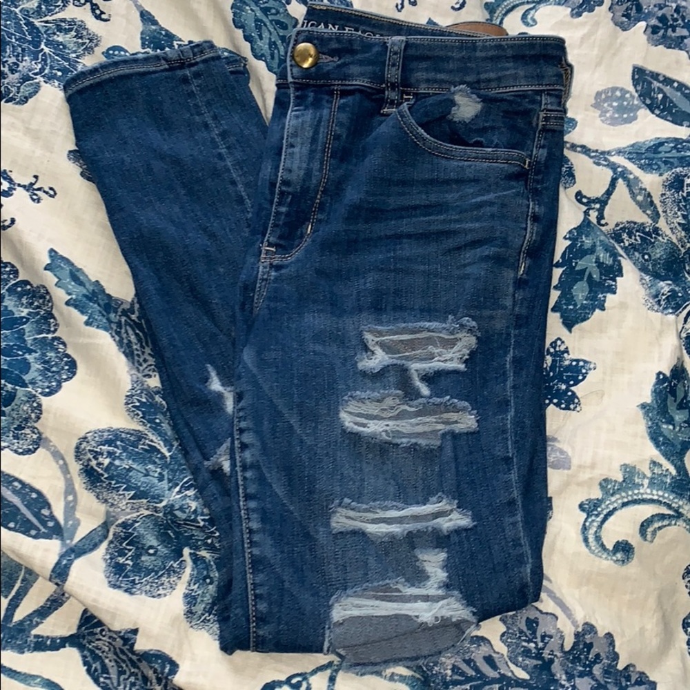 American Eagle High Waisted Jeans